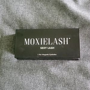 MoxieLash Sexy Lash magnetic eye lash set *brand new/ unused*